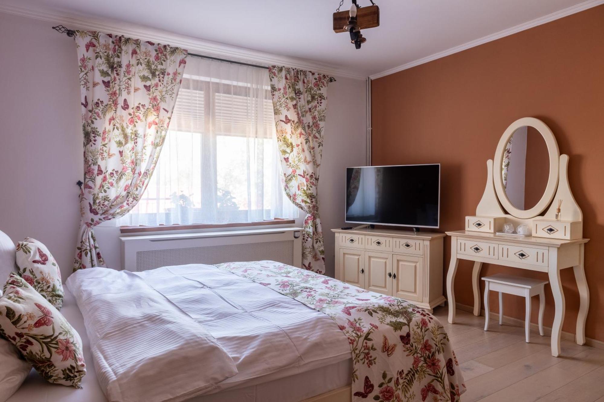 Hotel Vila Crisalia Sibiel -Sibiu (Adults Only) Exterior foto